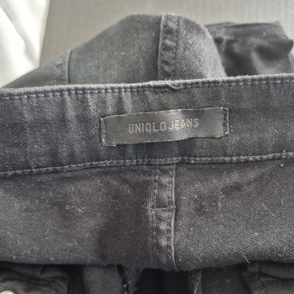 Uniqlo Men's Dark Gray Jeans